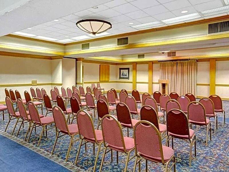 Days Inn Lake Norman Cornelius Dış mekan fotoğraf