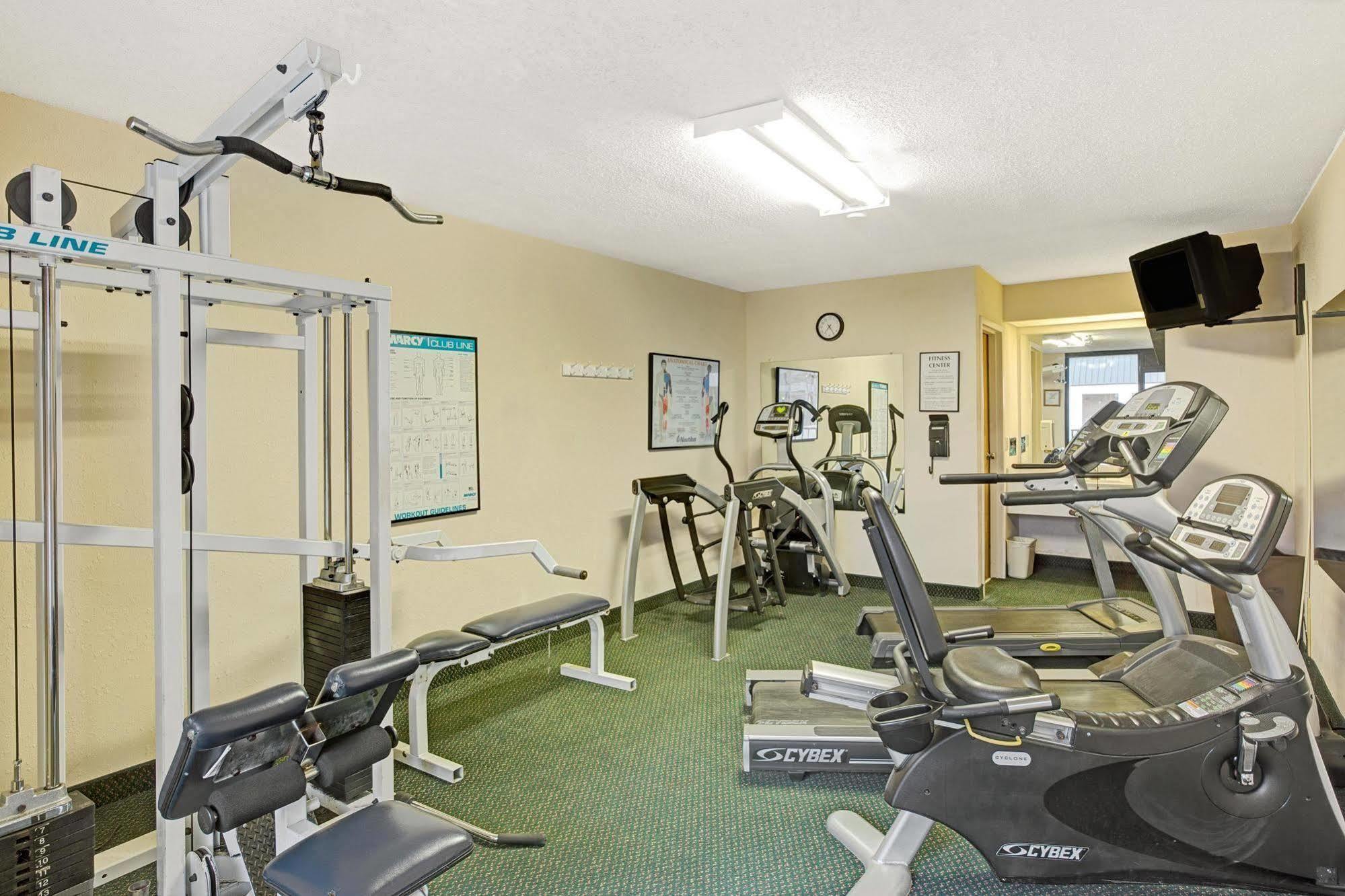 Days Inn Lake Norman Cornelius Dış mekan fotoğraf