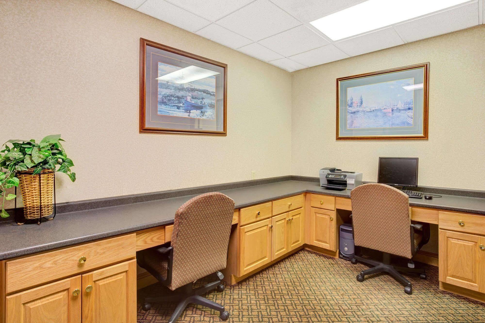 Days Inn Lake Norman Cornelius Dış mekan fotoğraf
